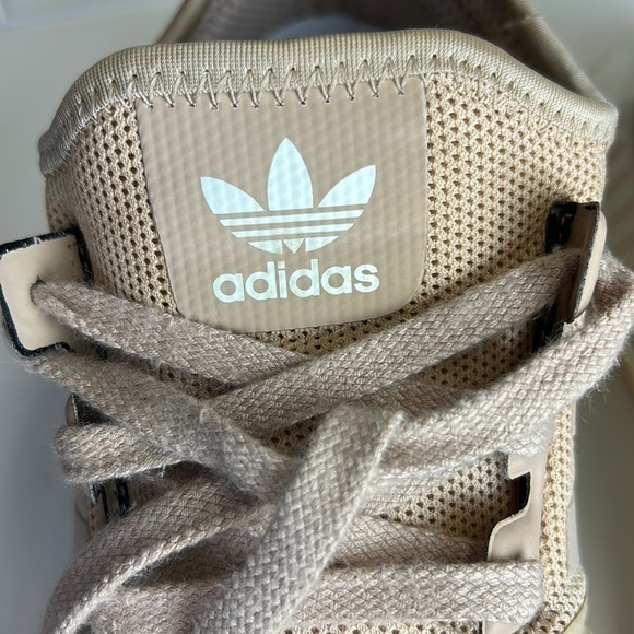 Adidas Boost NMD_R1  Runner Women’s Sneakers Size 8.5 - Picture 3 of 10